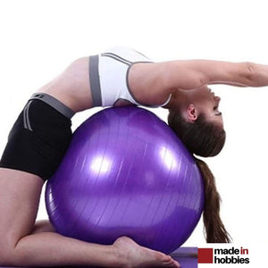 Fitball pendant la grossesse : 5 exercices à faire enceinte avec un gymball  